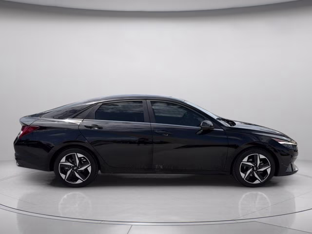2023 Phantom Black Hyundai Elantra Limited FWD Sedan