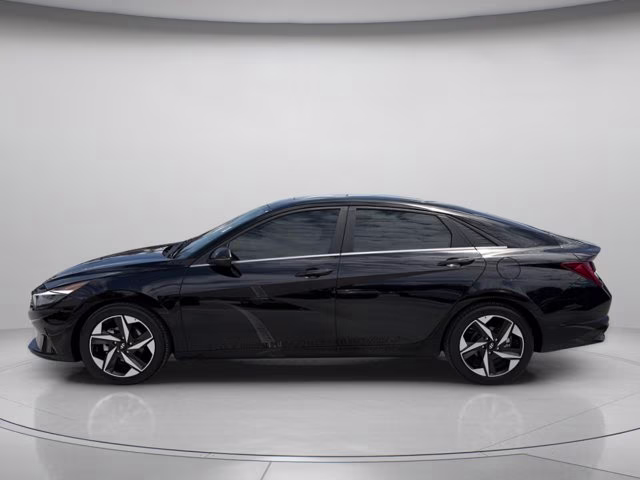 2023 Phantom Black Hyundai Elantra Limited FWD Sedan