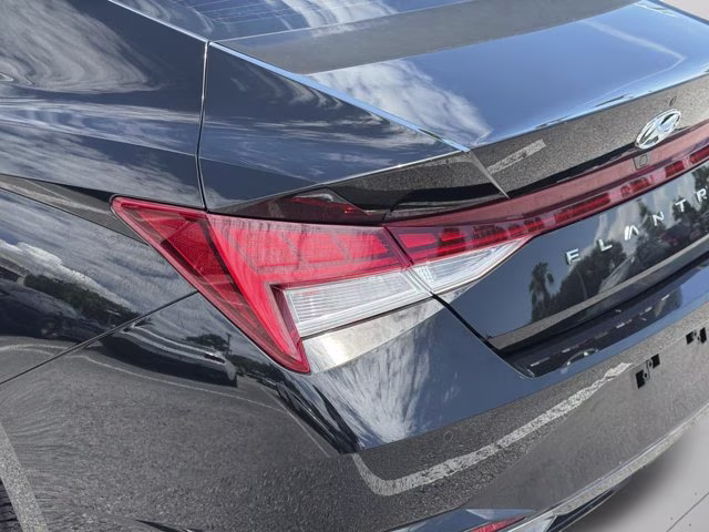 2023 Phantom Black Hyundai Elantra Limited FWD Sedan