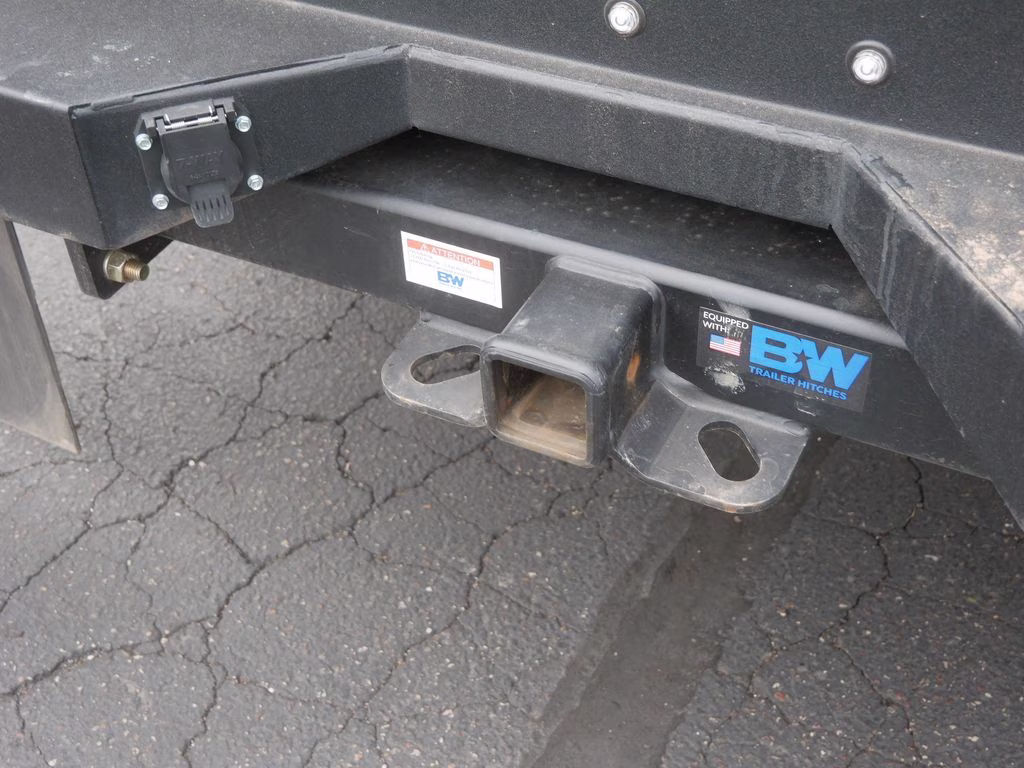 2019 White Ford Super Duty F-550 DRW XLT 4X4 Chassis