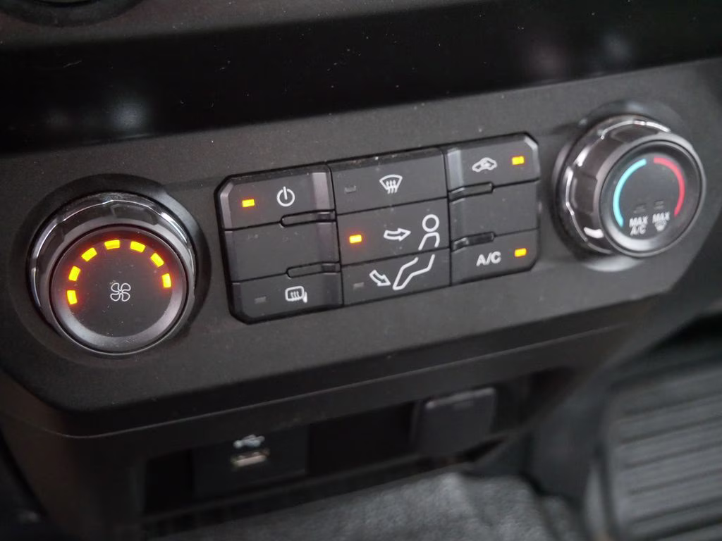2019 White Ford Super Duty F-550 DRW XLT 4X4 Chassis