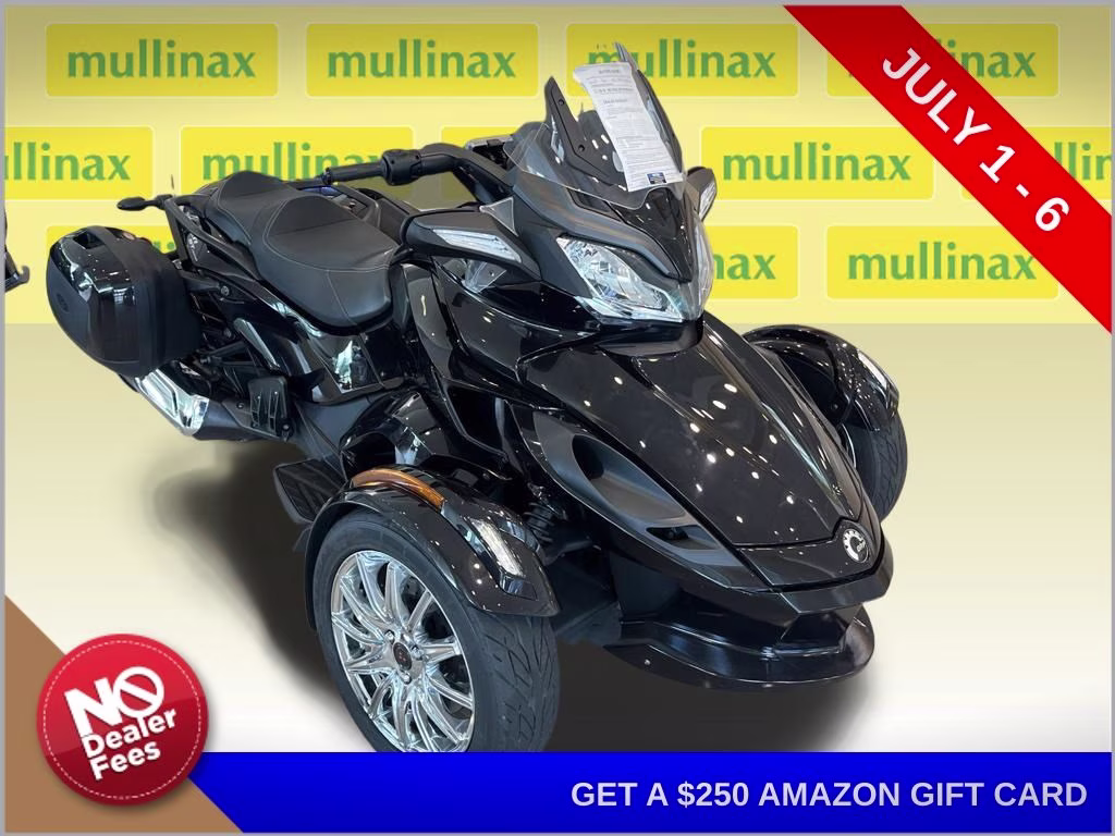 2013 Black Can-Am Spyder ST