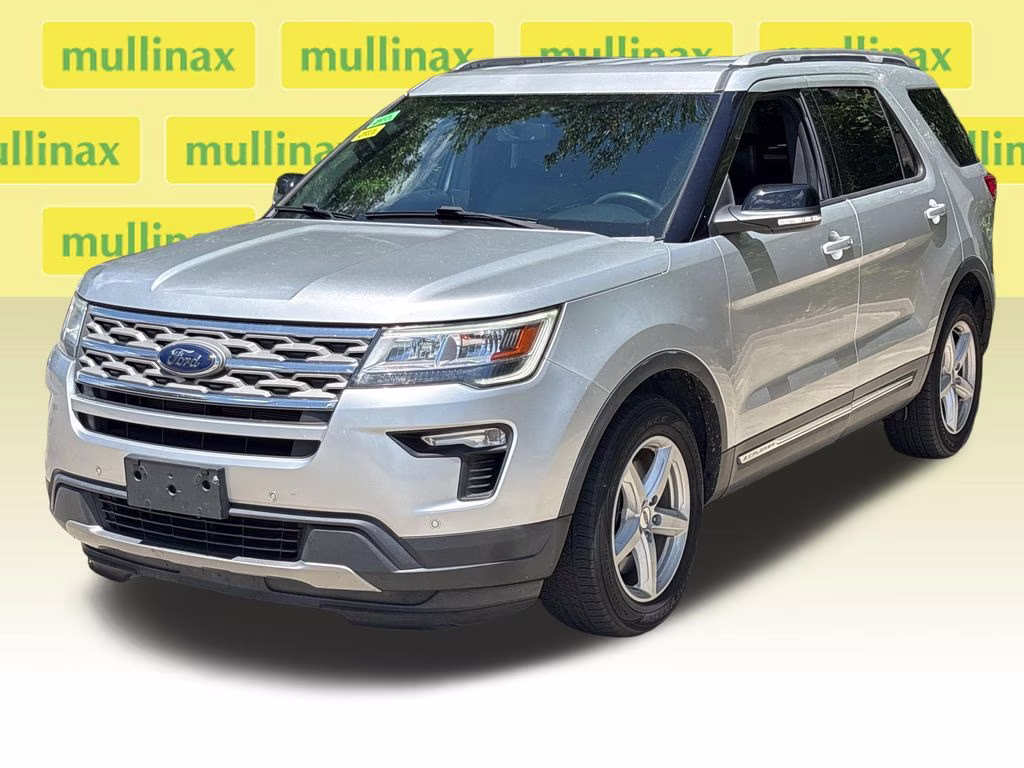 2018 Ingot Silver Ford Explorer XLT FWD SUV