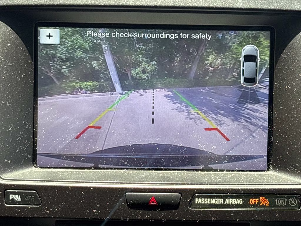 2018 Ingot Silver Ford Explorer XLT FWD SUV