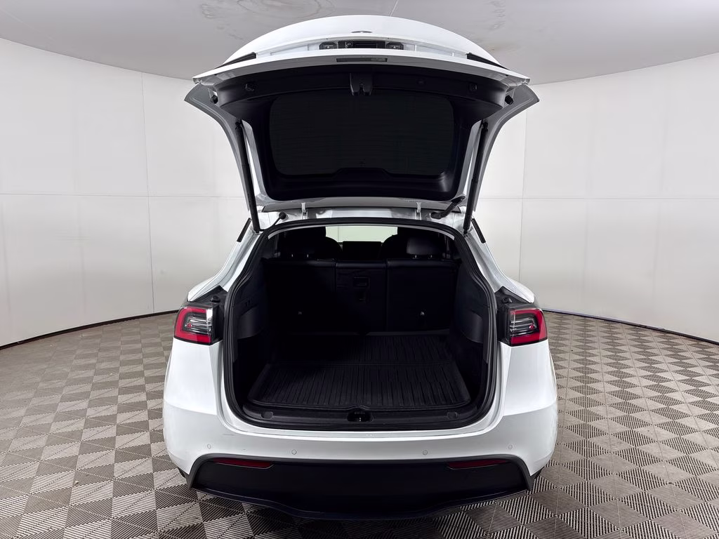 2021 Pearl White Multi-Coat Tesla Model Y Long Range AWD SUV