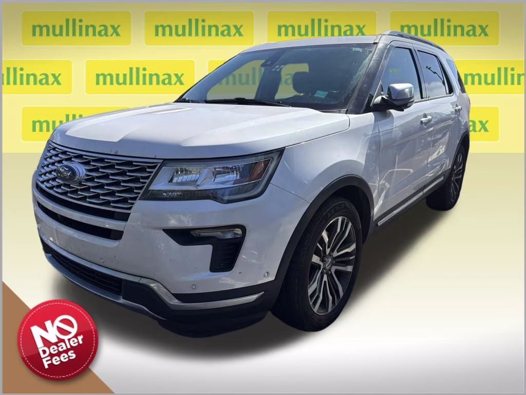 2018 White Platinum Clearcoat Metallic Ford Explorer Platinum 4X4 SUV