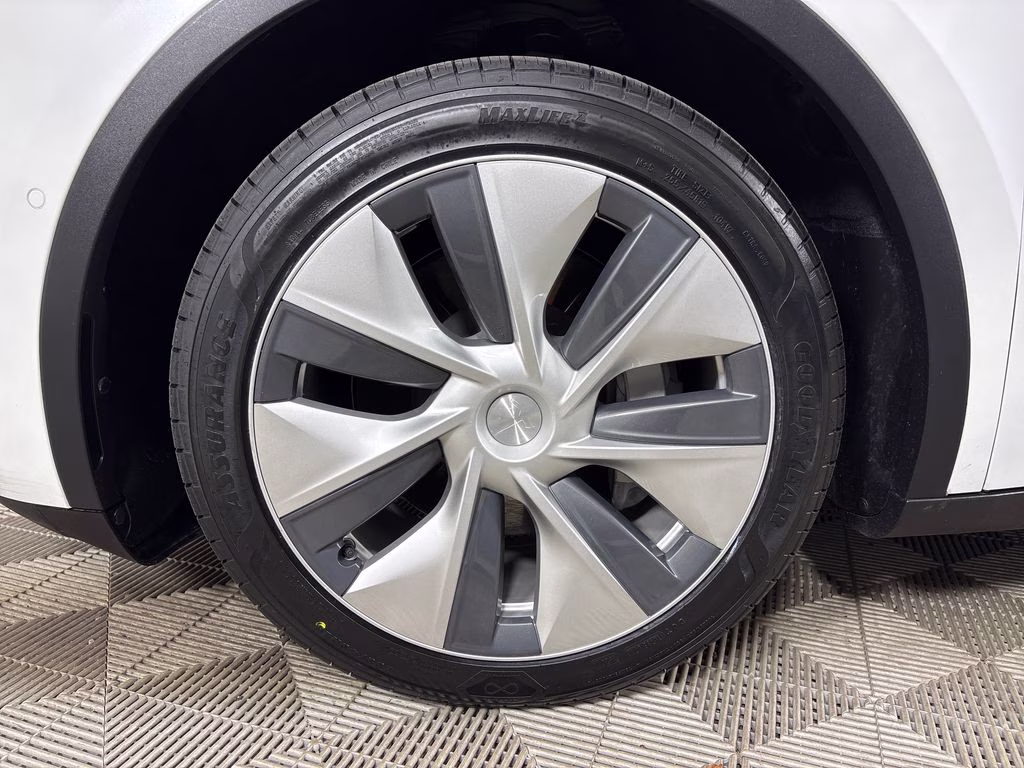 2021 Pearl White Multi-Coat Tesla Model Y Long Range AWD SUV