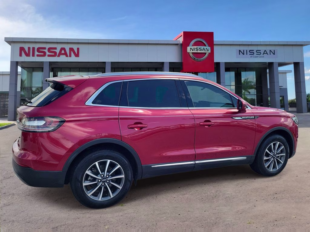 2021 Red Lincoln Nautilus Standard FWD SUV