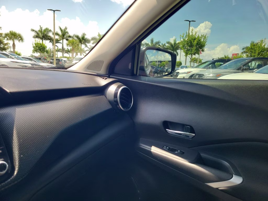 2023 Scarlet Ember Tintcoat/Super Black Nissan Kicks SV FWD SUV