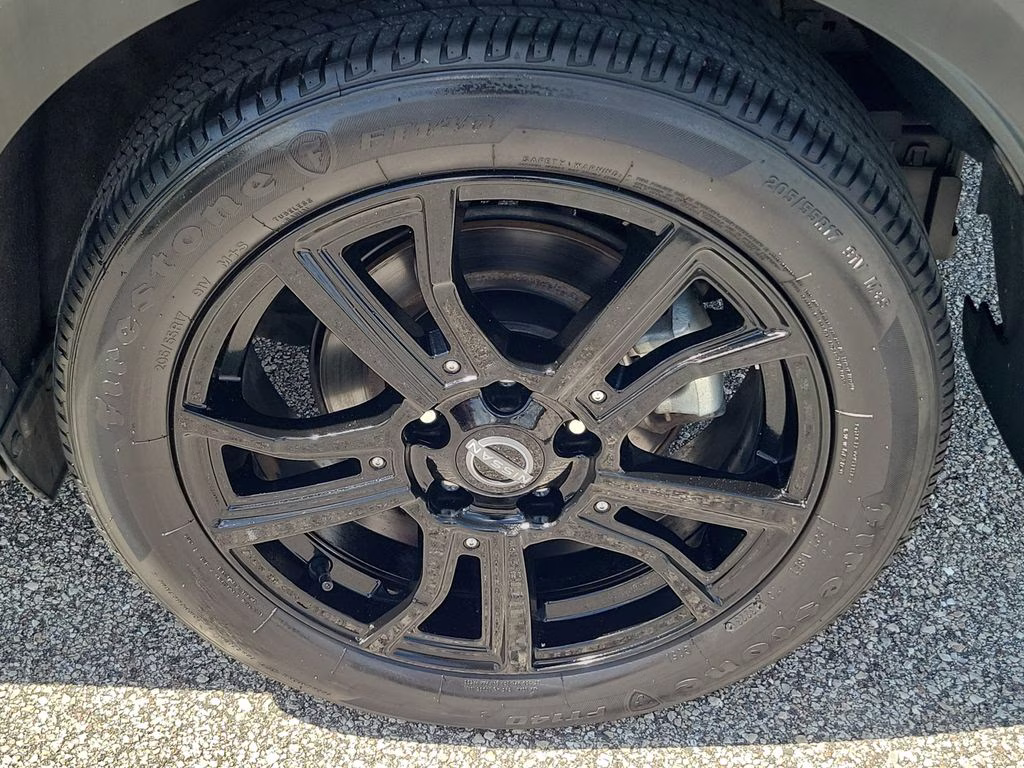 2023 Scarlet Ember Tintcoat/Super Black Nissan Kicks SV FWD SUV