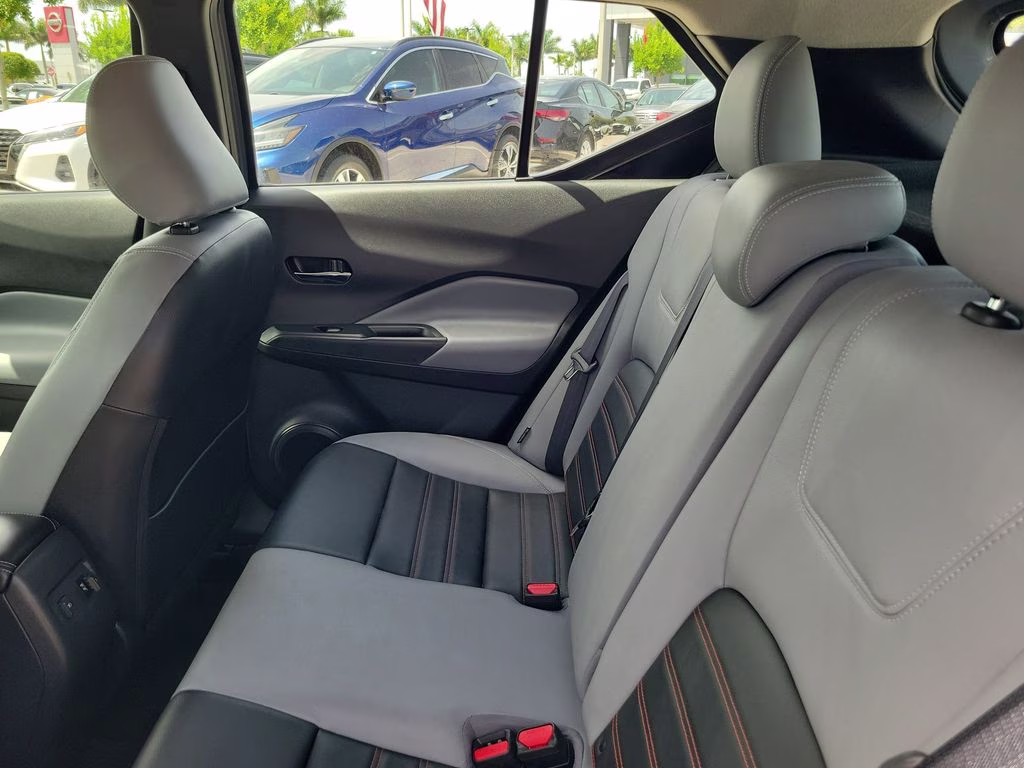 2022 Gray/Super Black Nissan Kicks SR FWD SUV
