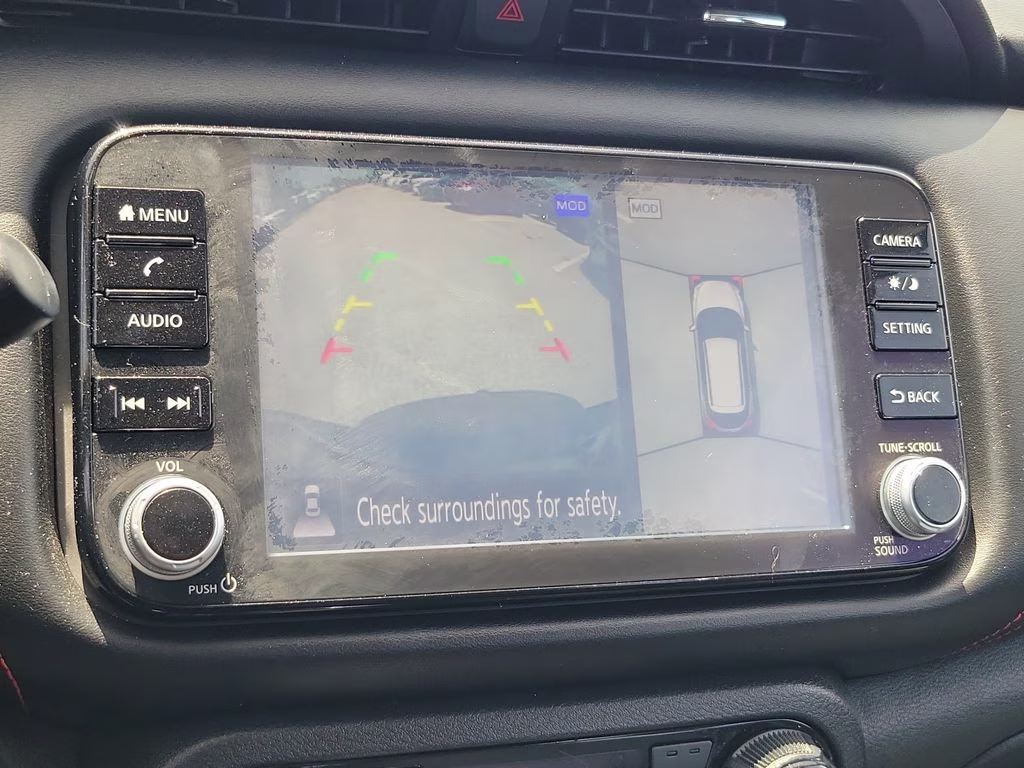 2022 Gray/Super Black Nissan Kicks SR FWD SUV