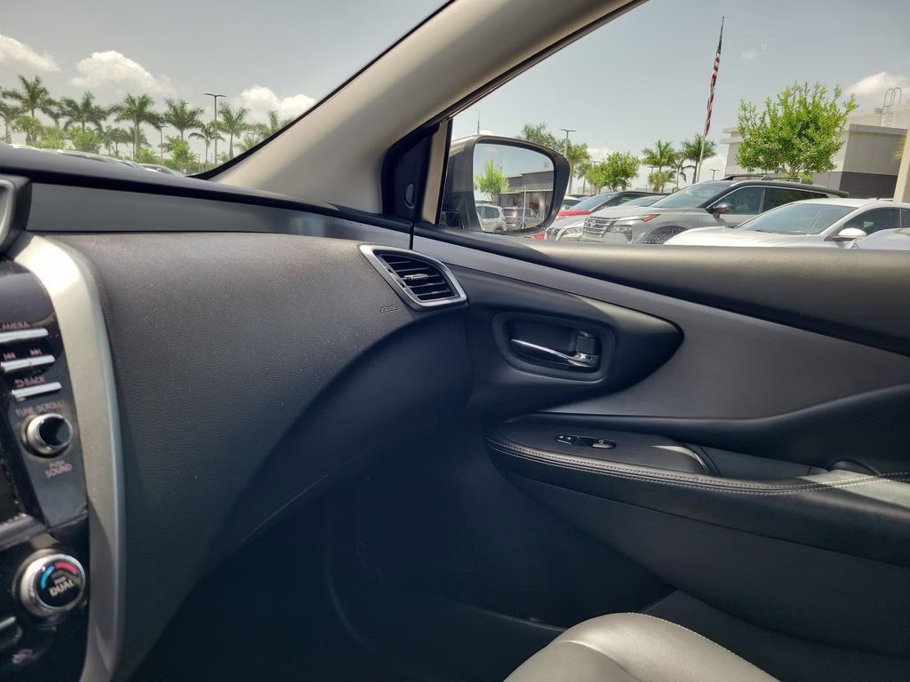 2023 Brilliant Silver Metallic Nissan Murano SV FWD SUV