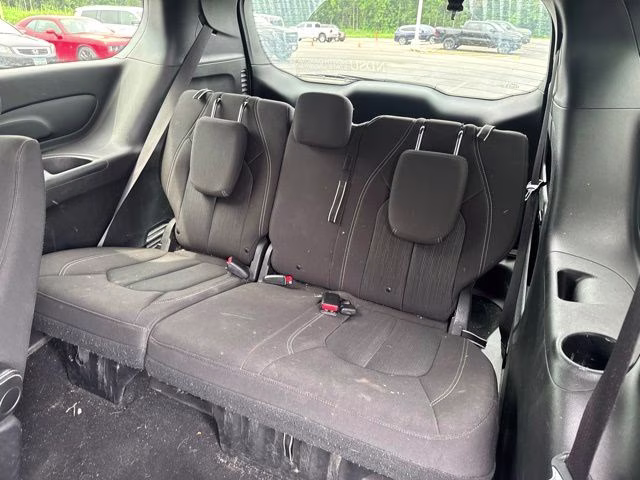 2019 Bright White Clearcoat Chrysler Pacifica Touring Plus FWD Van