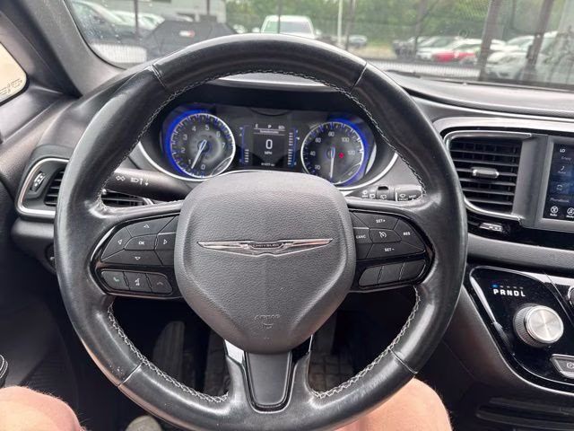 2019 Bright White Clearcoat Chrysler Pacifica Touring Plus FWD Van
