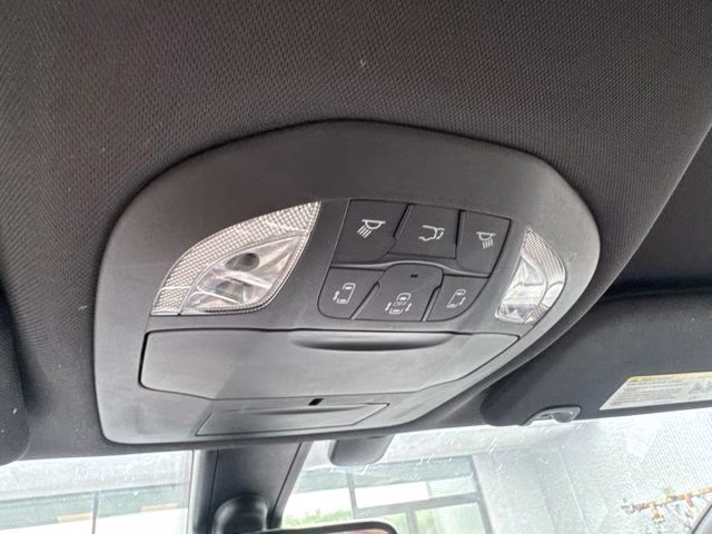 2019 Bright White Clearcoat Chrysler Pacifica Touring Plus FWD Van
