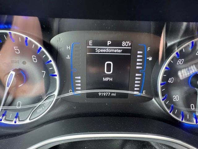 2019 Bright White Clearcoat Chrysler Pacifica Touring Plus FWD Van