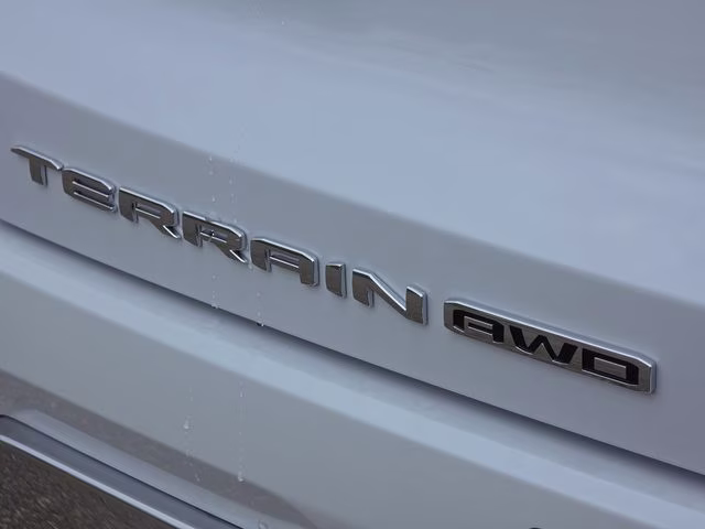 2027 Glacier White Tricoat GMC Terrain Denali AWD SUV