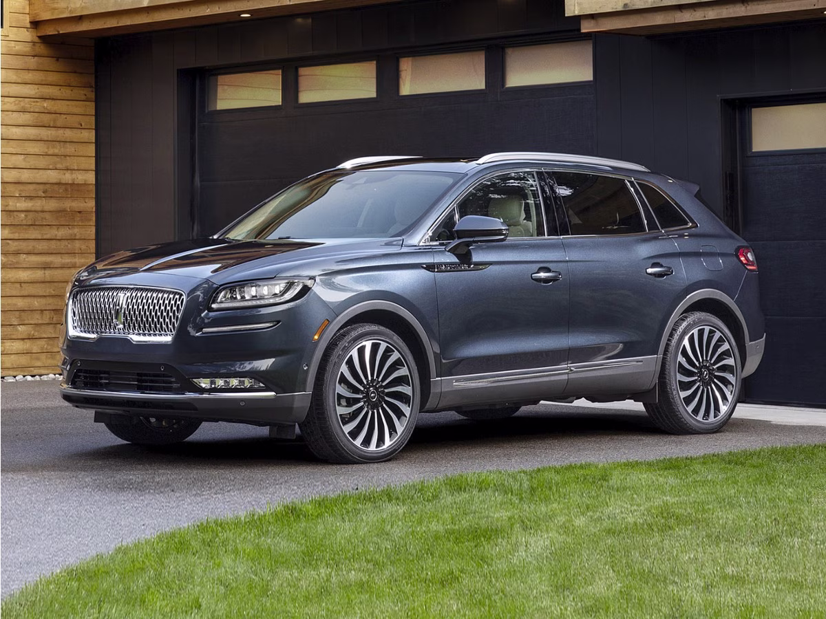 2021 Red Lincoln Nautilus Standard FWD SUV