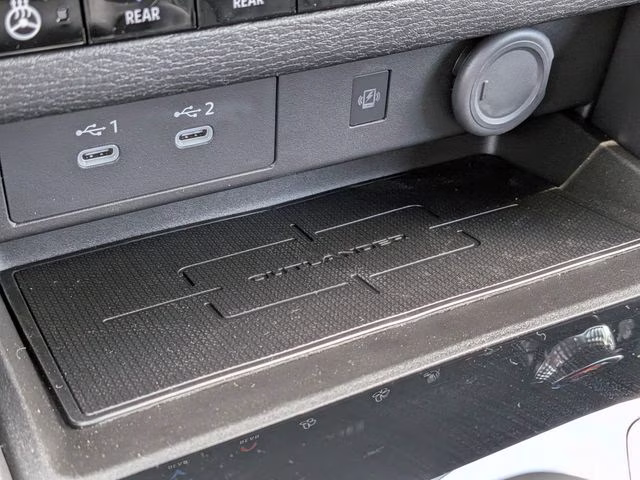 2026 Graphite Gray/Black Roof Mitsubishi Outlander Black Edition FWD SUV