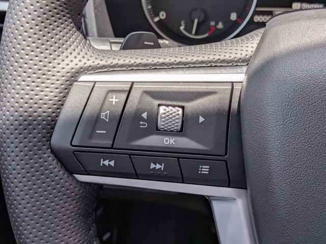 2026 White Diamond/Black Roof Mitsubishi Outlander Trail Edition AWD SUV