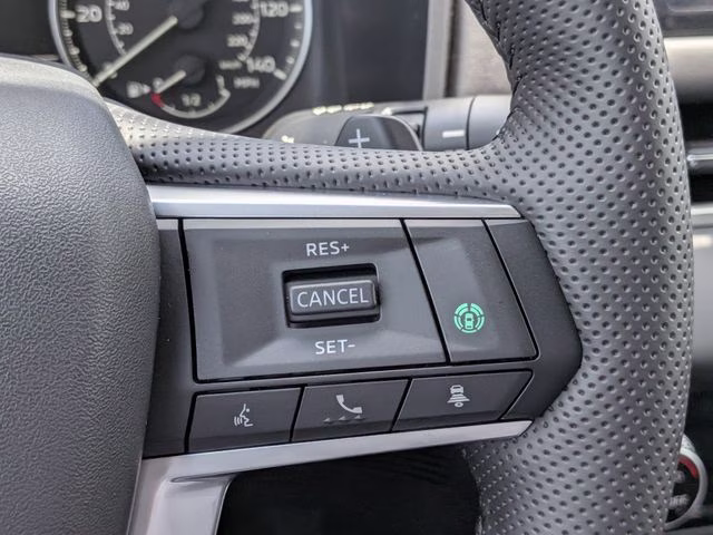 2026 White Diamond/Black Roof Mitsubishi Outlander Trail Edition AWD SUV