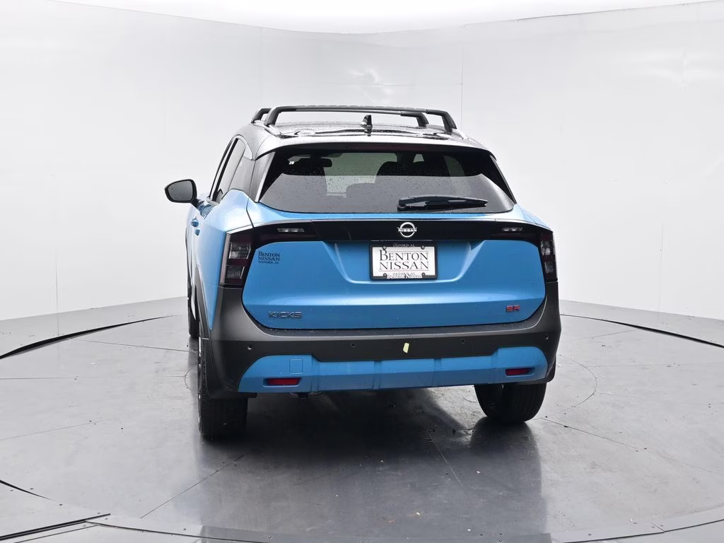 2026 Arctic Ice Blue/Black Nissan Kicks SR FWD SUV