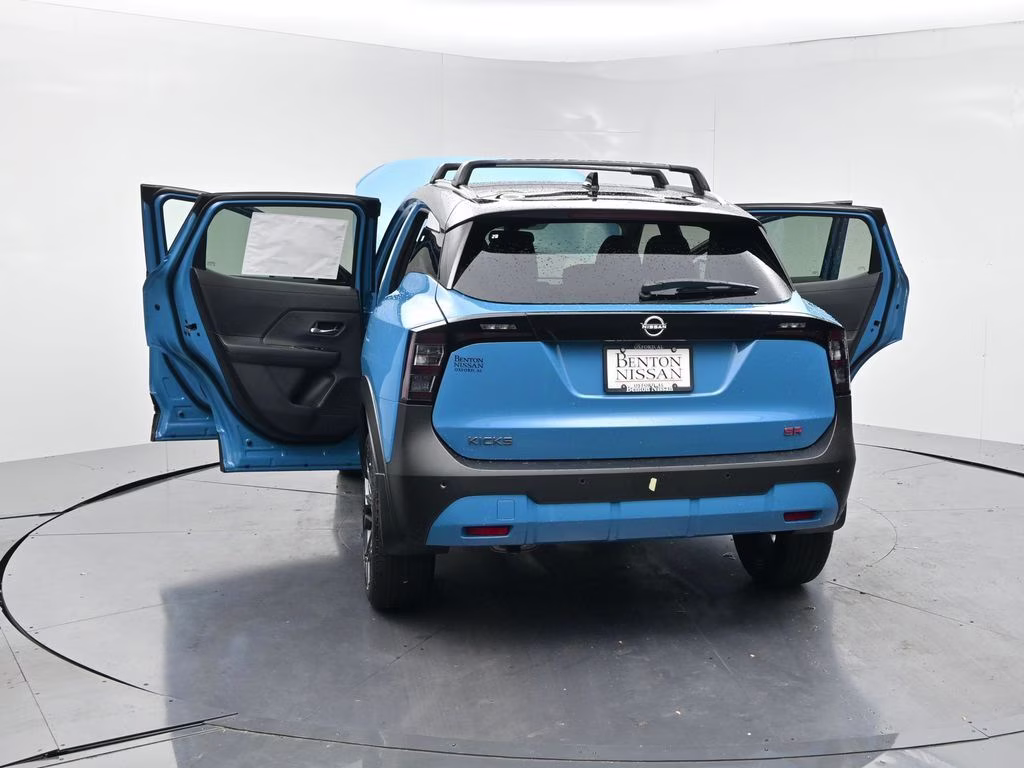2026 Arctic Ice Blue/Black Nissan Kicks SR FWD SUV