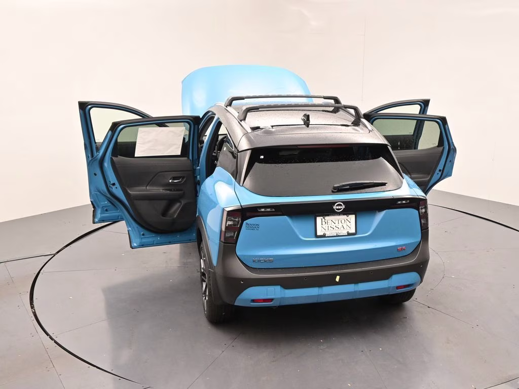 2026 Arctic Ice Blue/Black Nissan Kicks SR FWD SUV
