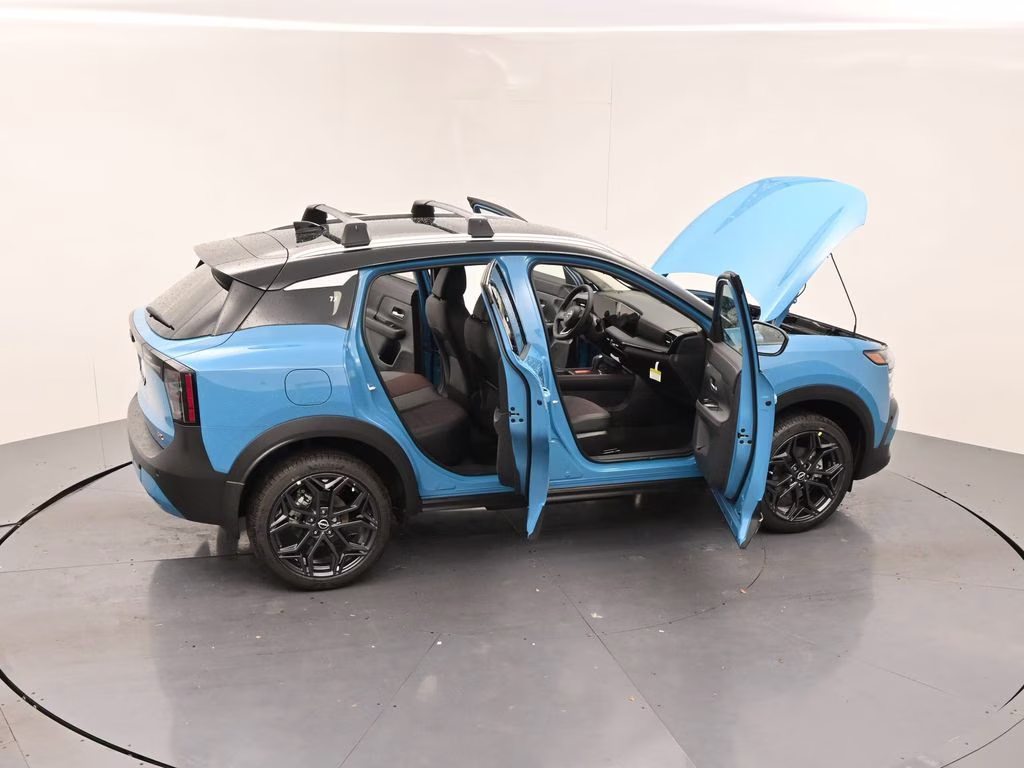 2026 Arctic Ice Blue/Black Nissan Kicks SR FWD SUV
