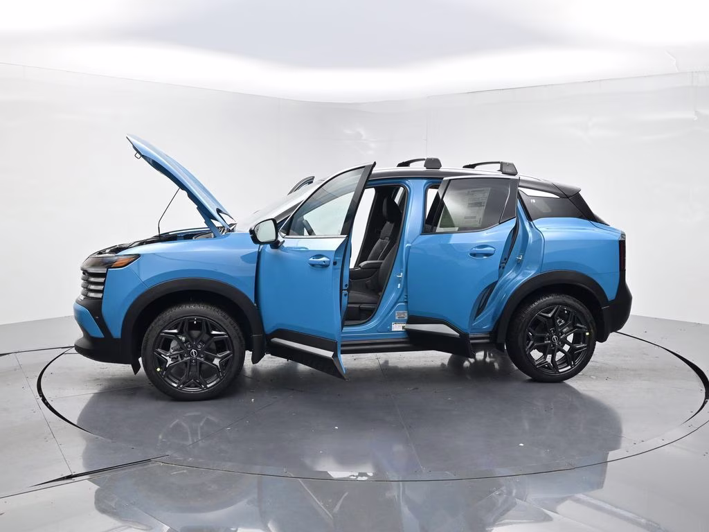 2026 Arctic Ice Blue/Black Nissan Kicks SR FWD SUV