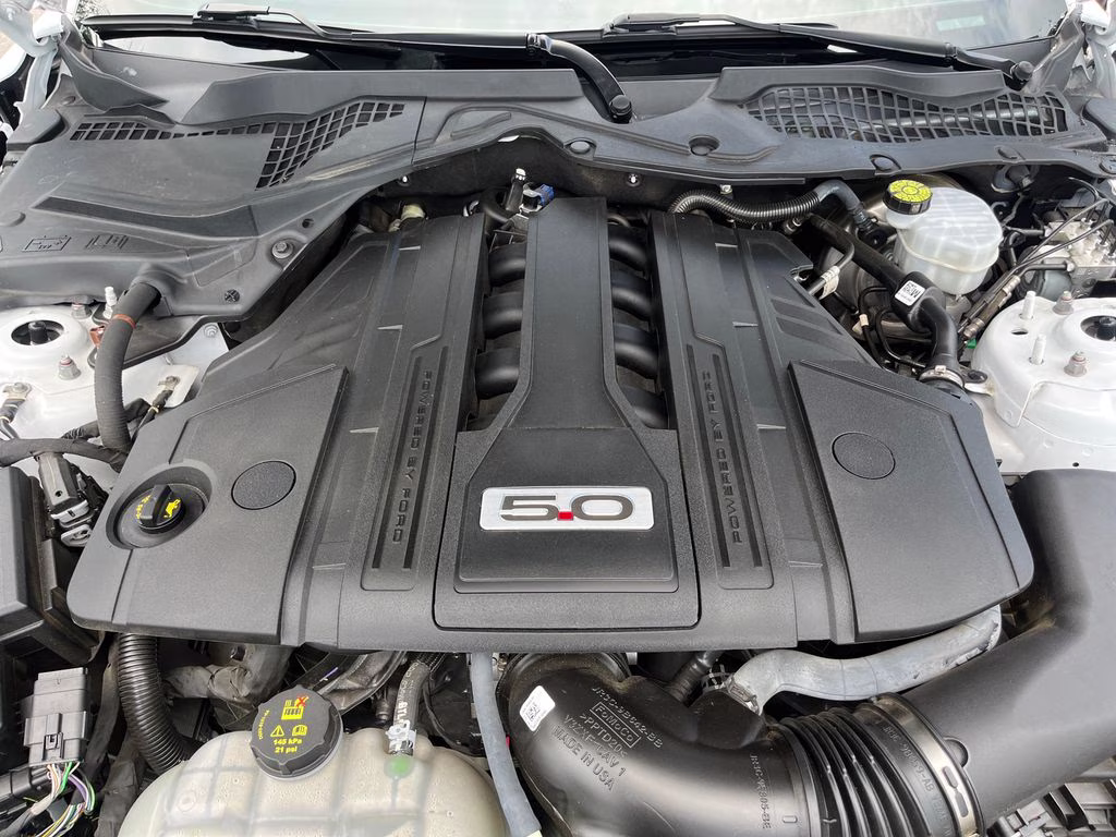 2022 Oxford White Ford Mustang GT Premium RWD Coupe