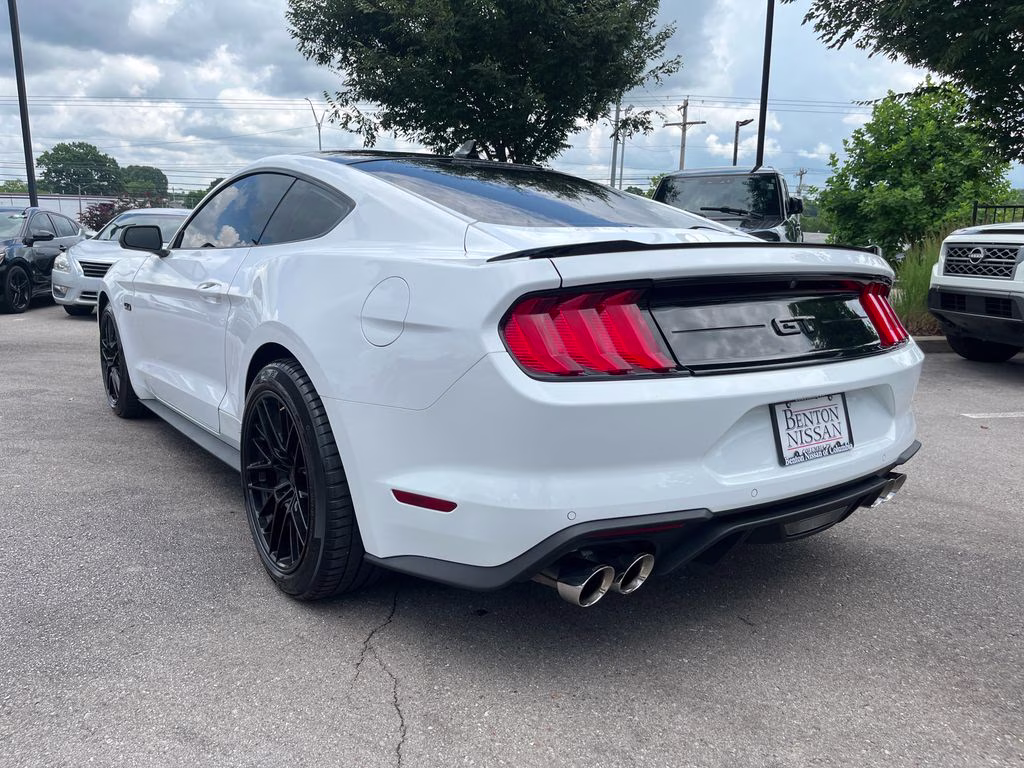 2022 Oxford White Ford Mustang GT Premium RWD Coupe