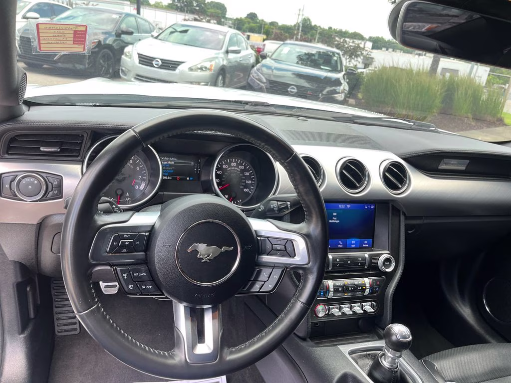 2022 Oxford White Ford Mustang GT Premium RWD Coupe