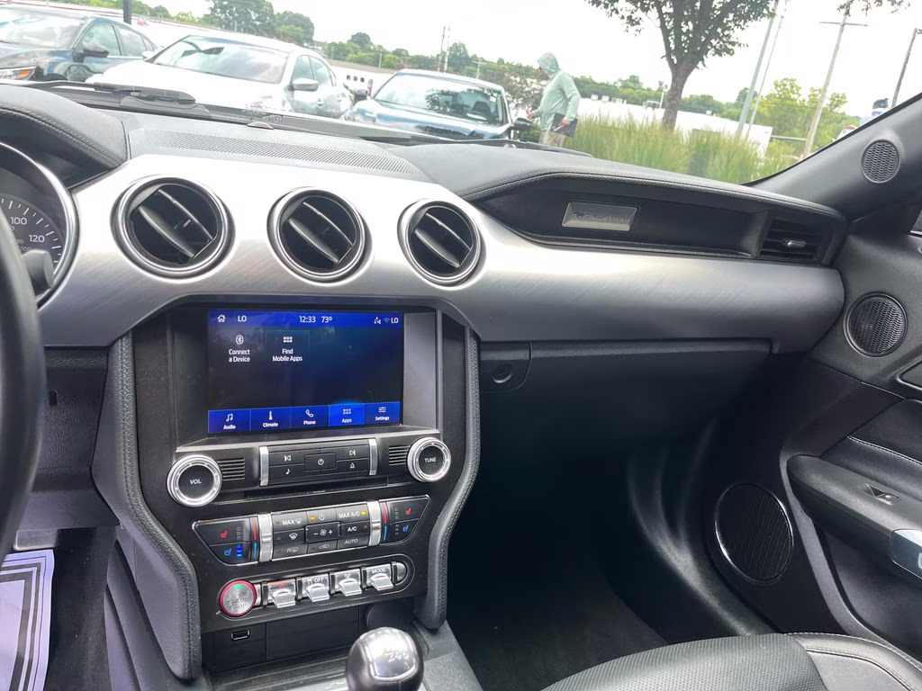 2022 Oxford White Ford Mustang GT Premium RWD Coupe