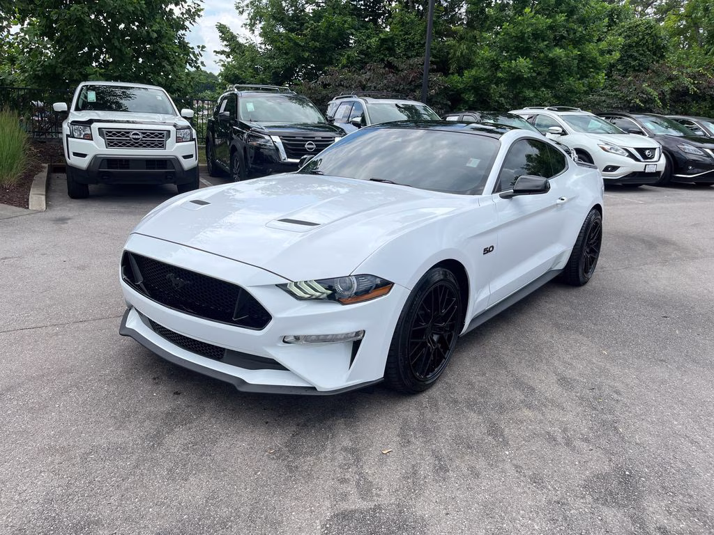 2022 Oxford White Ford Mustang GT Premium RWD Coupe