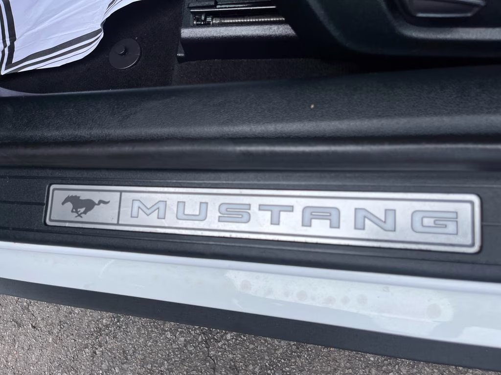 2022 Oxford White Ford Mustang GT Premium RWD Coupe