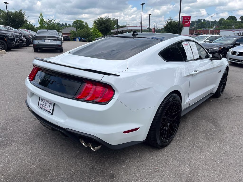 2022 Oxford White Ford Mustang GT Premium RWD Coupe