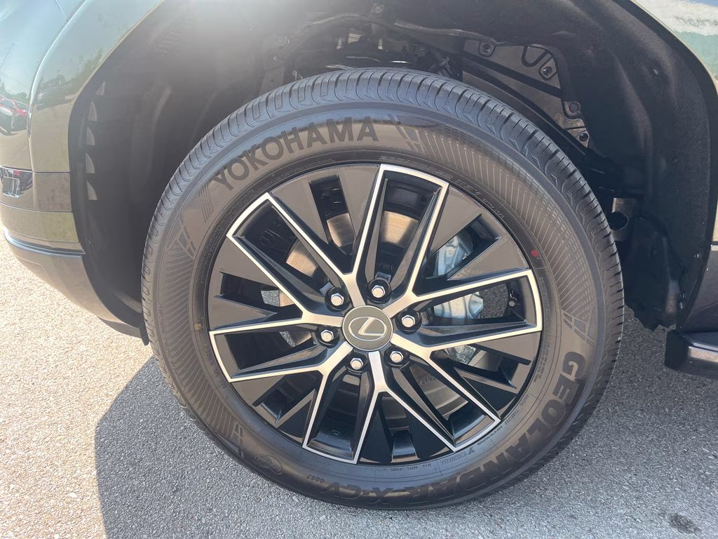 2026 Green Pearl Lexus GX 550 Premium+ 4X4 SUV