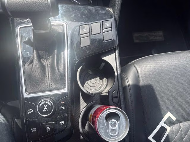 2023 Glacial White Pearl Kia Sportage X-Line AWD SUV