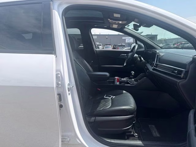 2023 Glacial White Pearl Kia Sportage X-Line AWD SUV