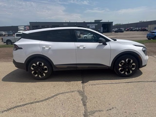 2023 Glacial White Pearl Kia Sportage X-Line AWD SUV