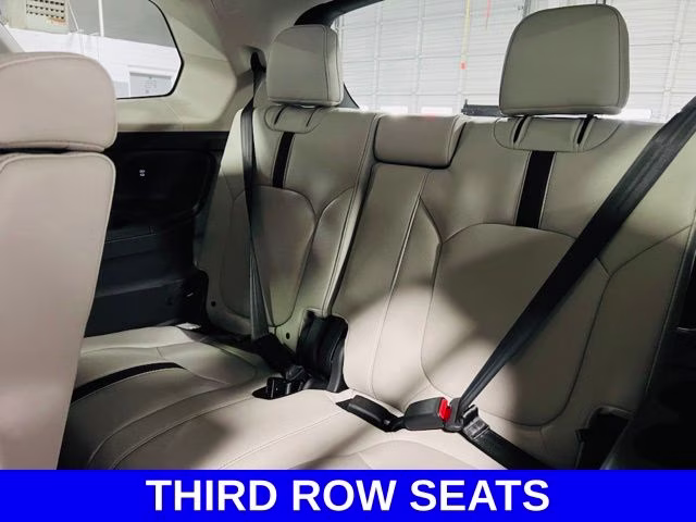 2026 Solar Silver Metallic Honda Pilot EX-L FWD SUV