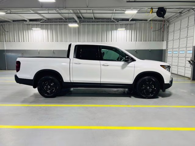 2026 Platinum White Pearl Honda Ridgeline Black Edition AWD Truck
