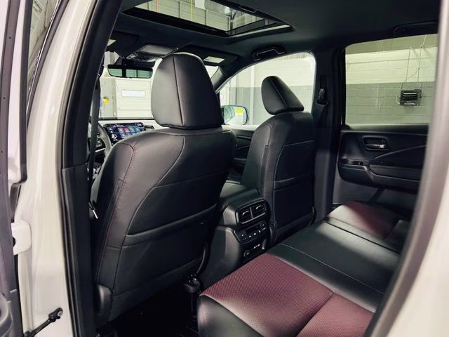 2026 Platinum White Pearl Honda Ridgeline Black Edition AWD Truck