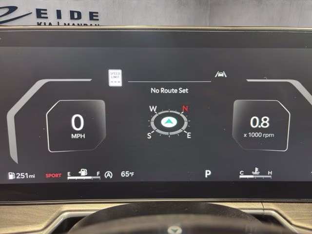 2023 Glacial White Pearl Kia Sportage X-Line AWD SUV