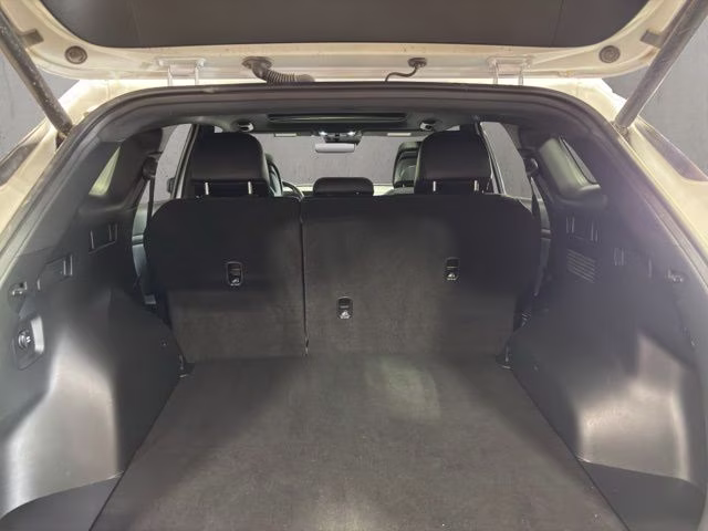 2023 Glacial White Pearl Kia Sportage X-Line AWD SUV