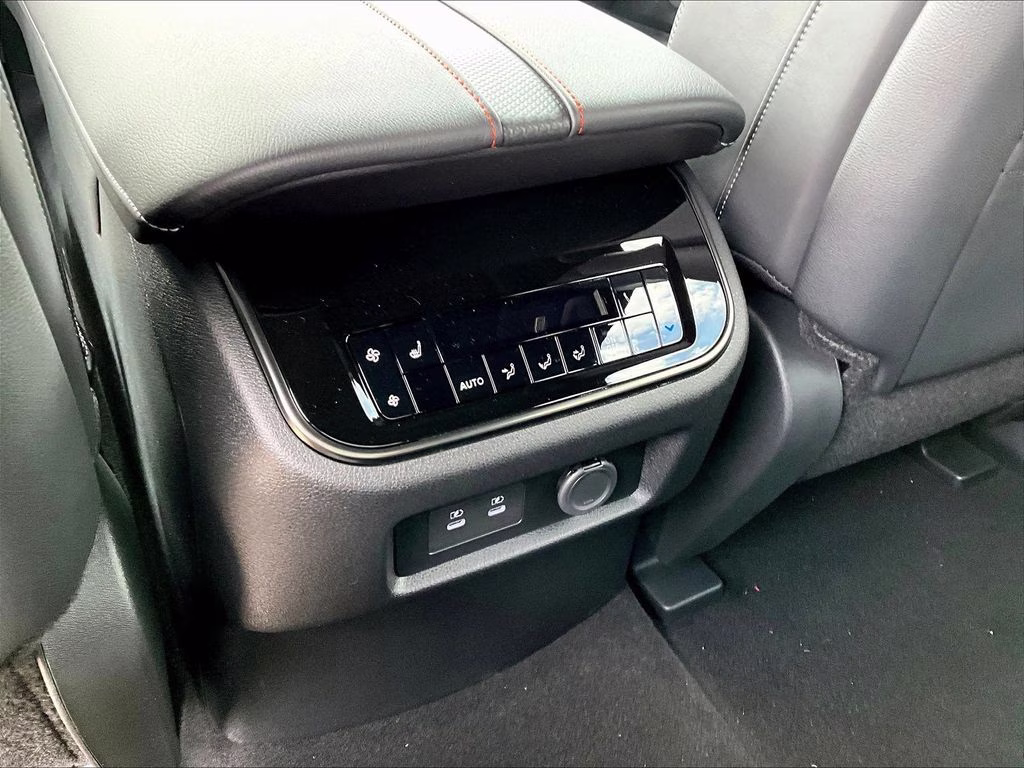 2026 Aspen White/Super Black Nissan Armada PRO-4X 4X4 SUV
