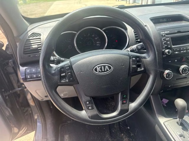 2011 Pacific Blue Kia Sorento LX AWD SUV