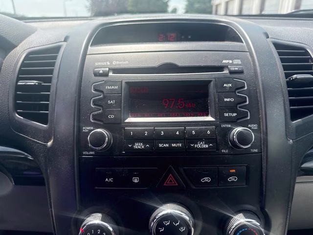2011 Pacific Blue Kia Sorento LX AWD SUV